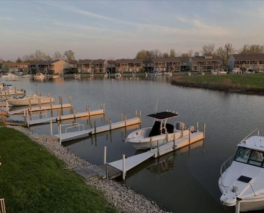 Sunnie Days Condo In Oak Harbor On Lake Erie! Sand Beach Exterior foto